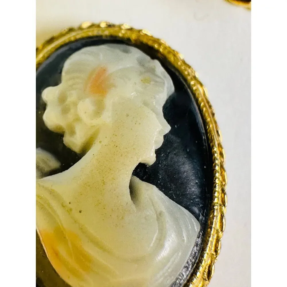 Vintage Cameo Brooch and Earrings Set